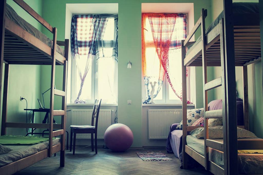 Magic Bus Hostel Leopoli Esterno foto